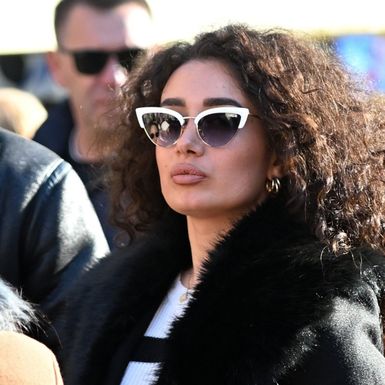 Street style izdanje ljepotice iz Zagreba s pletenom haljinom