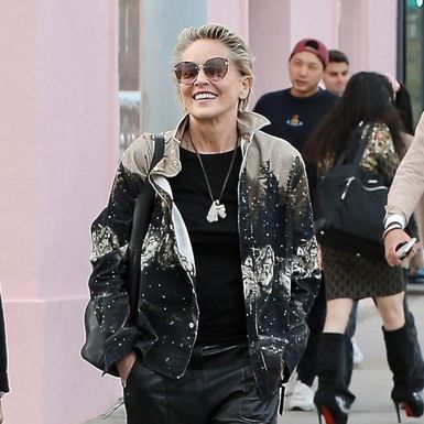 Sharon Stone u kožnatim hlačama i cipelama 'istrošenog' izgleda - 4
