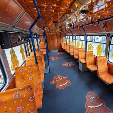 Osječki božićni tramvaj