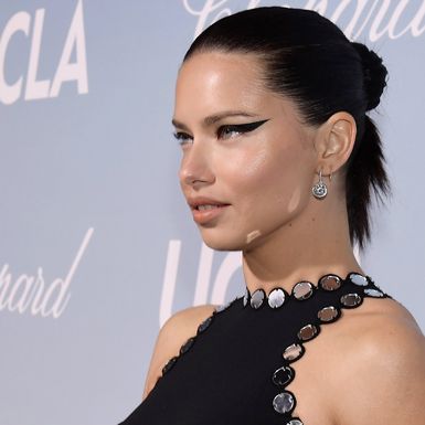 Haljina Davida Kome uzrokovala je neželjeni svjetlosni efekt, ali Adriana je unatoč tome izgledala sjajno