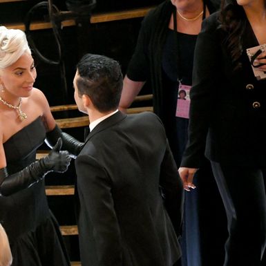 Rami Malek na 91. dodjeli nagrada Oscar imao je problema s leptir-mašnom - 1