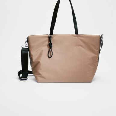 Stradivarius, 19,99 eura