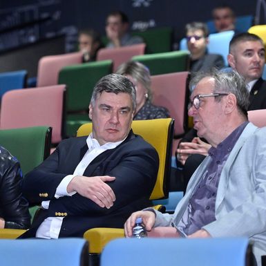 Sanja Musić Milanović i Zoran Milanović s redateljem Igorom Mirkovićem