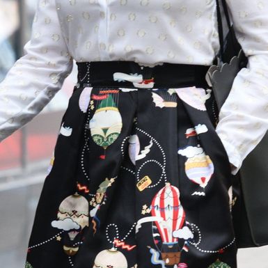 Duge suknje upečatljivog uzorka rado se nose i na hrvatskim ulicama