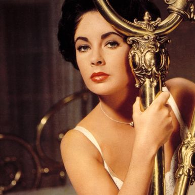 Elizabeth Taylor u filmu 'Mačka na vrućem limenom krovu'
