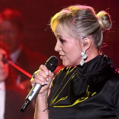 Vanna za pozornicu često bira male crne haljine