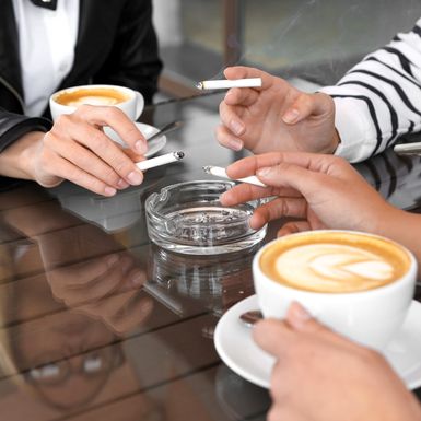 U Hrvatskoj je pušenje zabranjeno u zatvorenim prostorima, uz par iznimki