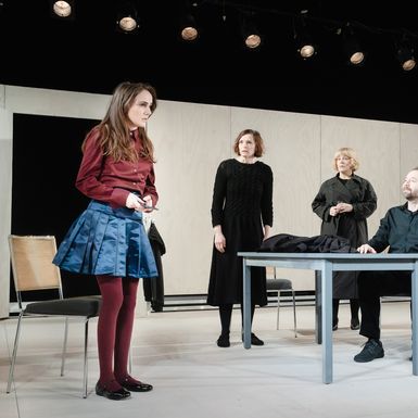 Praizvedba predstave Otac, Kći i Duh Sveti