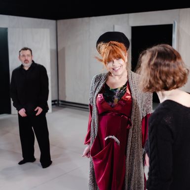 Praizvedba predstave Otac, Kći i Duh Sveti