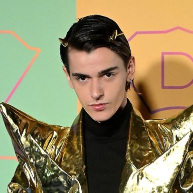 Marko Bošnjak na Plavom tepihu Dore 2025.