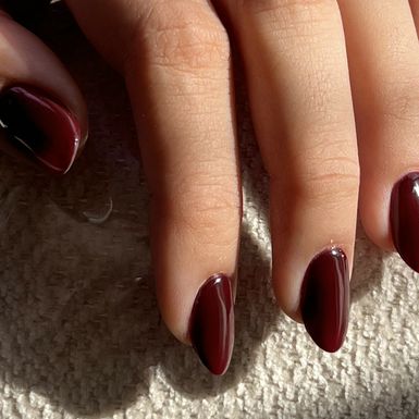Tamnocrvena manikura zauzela je prvo mjesto