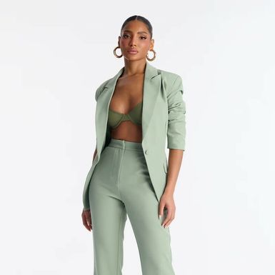 Fashion Nova hlače, 17,89 eura