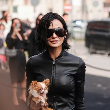 Demi Moore s mokrim bobom na reviji modne kuće Gucci - 4