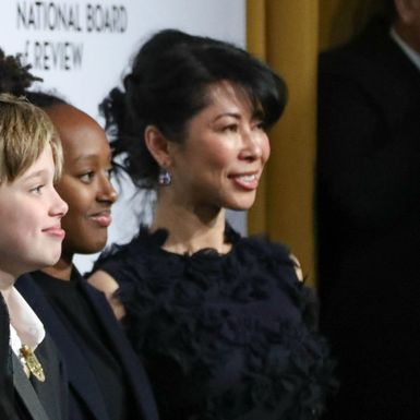 Angelina, Shiloh i Zahara na gala večeri - 4