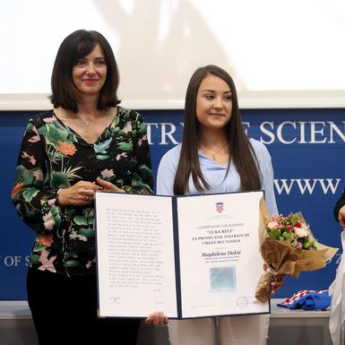 Magdalena Dakić, učenica cetvrtog razreda Zdravstvene i veterinarske škole dr. Andrije Štampara u Vinkovcima