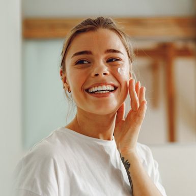 Hranjiva krema za lice je neizostavan dio beauty rutine mnogih žena