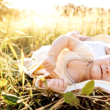 Bebe na suncu