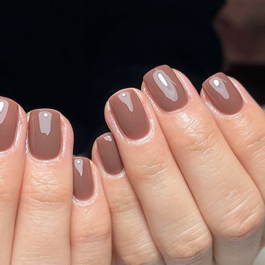 Mocha Mousse nokti