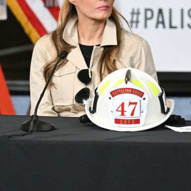Melania Trump u Los Angelesu s kapom