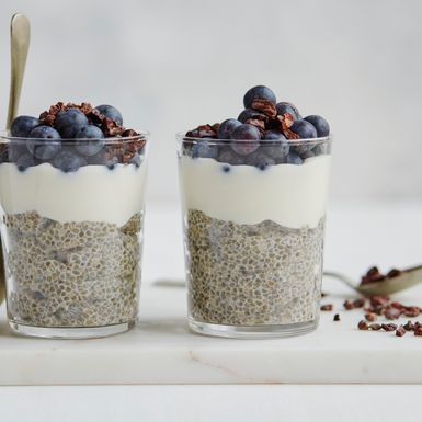 Chia puding s jogurtom bez laktoze i borovnicama
