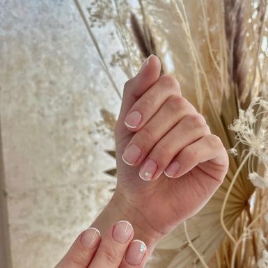 Mini french manikura