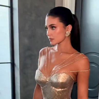 Kylie Jenner na Zlatnim globusima 2026.