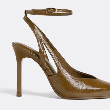 Stradivarius, snižene s 29,99 na 15,99 eura