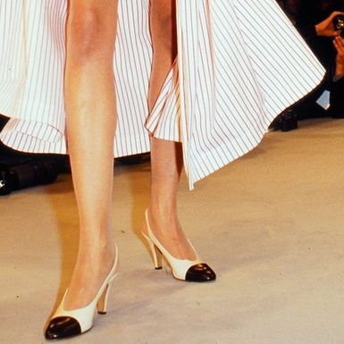 Linda Evangelista u dvobojnim salonkama