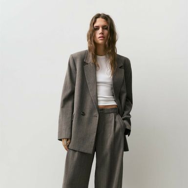Pull&Bear, 39,99 + 29,99 eura
