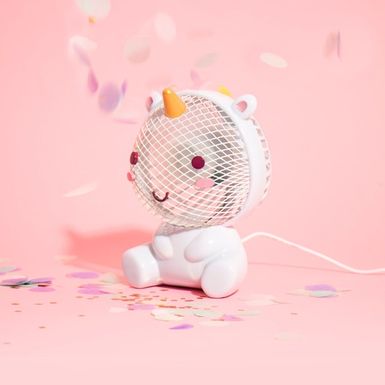 Neodoljivi jednorog pobrinut će se za osvježenje na radnom stolu