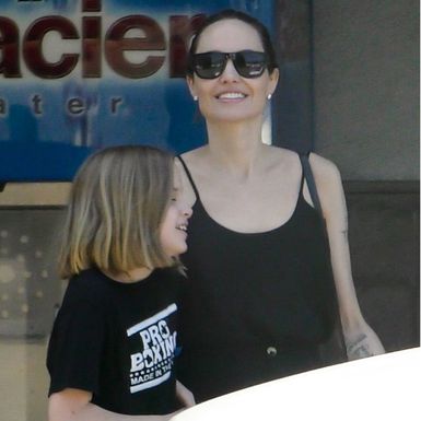 Angelina Jolie u natikačama - 3