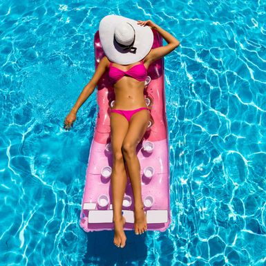 Sve što vam treba za plažu možete naći na sezonskom sniženju