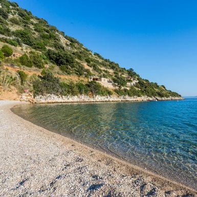 Vila by Nono Ban na Braču