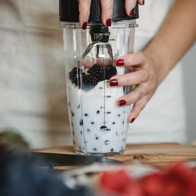 U blenderu možete spravljati i ukusne domaće kreme i sladolede