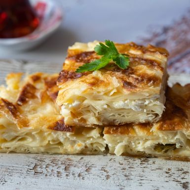 Trgana pita sa sirom