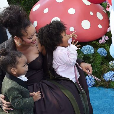 Rihanna i sinovi