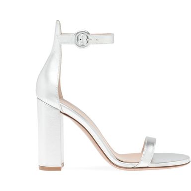 Gianvito Rossi Gaeta sa 750 na 450 eura