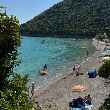 Plaža Divna na Pelješcu