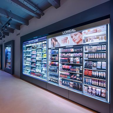 U centru Zagreba, na preko 300 m2, otvorena je 100. BIPA poslovnica koja je u potpunosti drukčija od svih dosadašnjih