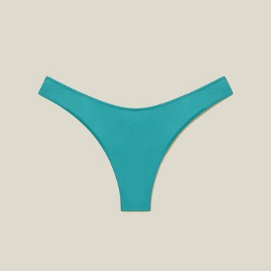 Yamamay Deva model