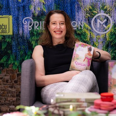 Julia Quinn