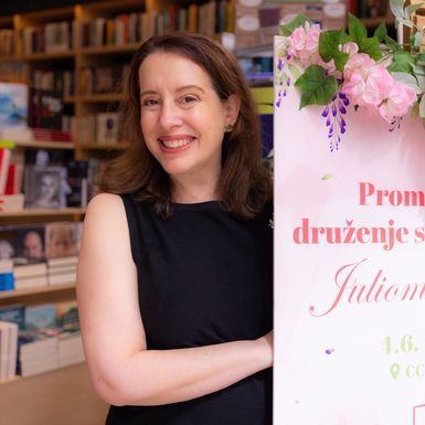 Julia Quinn