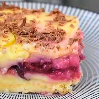 Kolač s višnjama blogerice Renate