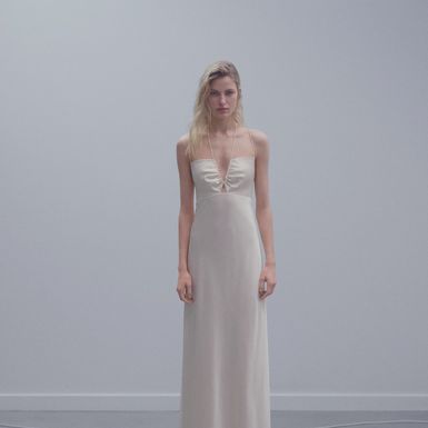 Mango, snižena s 240 na 139,99 eura