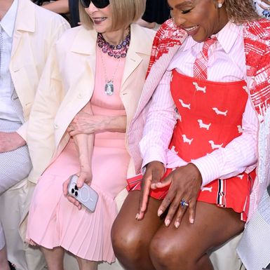Anna Wintour na reviji Thoma Brownea (sa Serenom Williams)