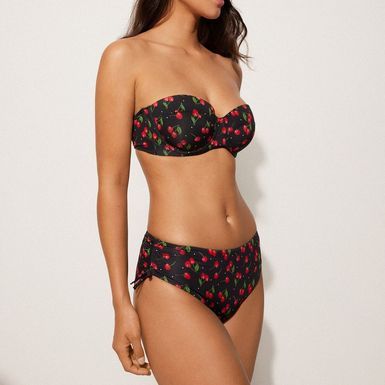 Tezenis, 17,99 + 13,50 eura