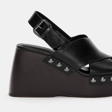 Pull&Bear, 25,99 eura