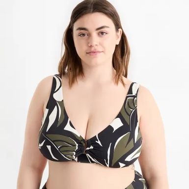 C&A, gornji dio 15,99 EUR, donji dio 12,99 EUR