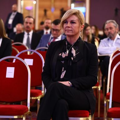 Poslovna elegancija Kolinde Grabar-Kitarović - 1