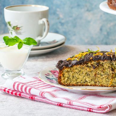 Kolač s makom, čokoladom i narančom